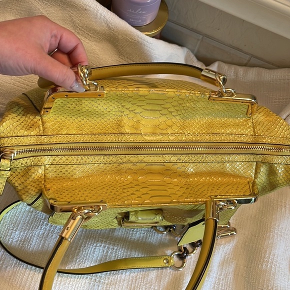 COACH -Madison Pinnacle Lily Python leather satchel ( Limited Edition) EUC - Picture 13 of 17